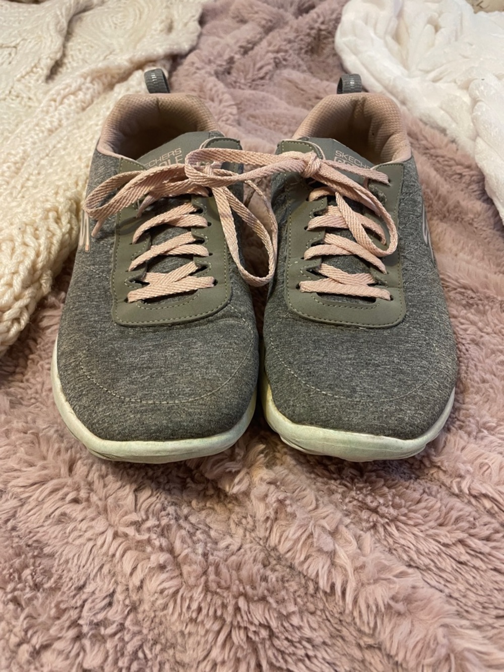 Skechers Gray Golf shoes with Pink Laces
